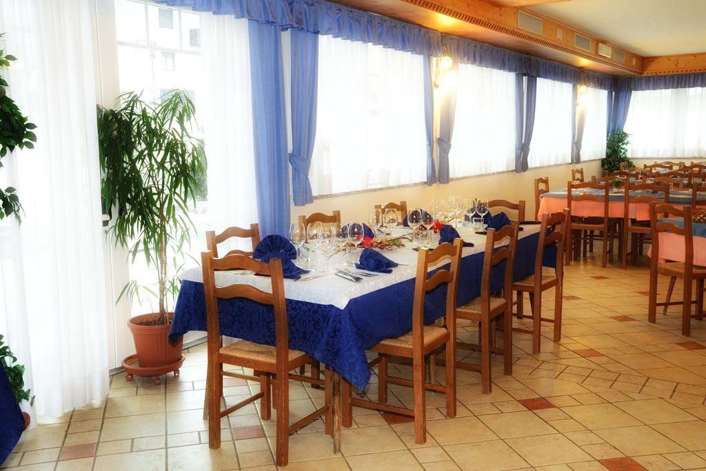 Hotel Santoni Ossana Ngoại thất bức ảnh